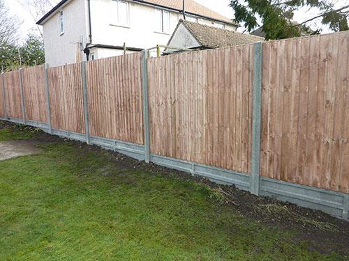 Panelled Domestic Fencing - Fowler Fencing